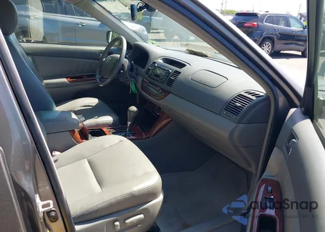 2005 Toyota Camry Xle V6 из США, поврежденный, VIN 4T1BF30K95U616074